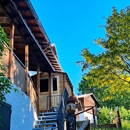 B&B Chalet לינה וארוחת בוקר