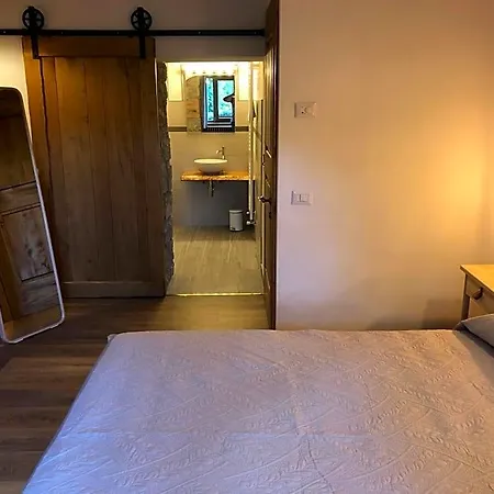 לינה וארוחת בוקר B&B Chalet 3*