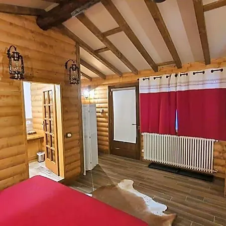 לינה וארוחת בוקר B&B Chalet